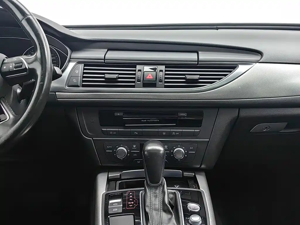 Audi A6L — миниатюра 12