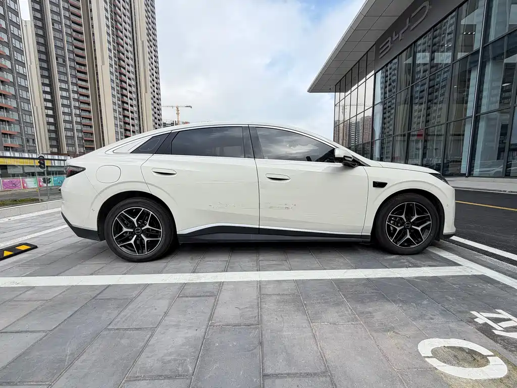 BYD SEAL 06 NEW ENERGY