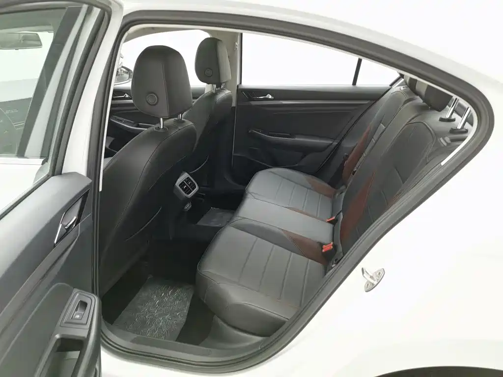 Volkswagen Bora — миниатюра 15
