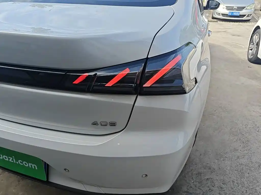 Peugeot 408 — миниатюра 8