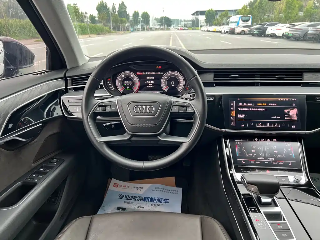 Audi A8 — миниатюра 9