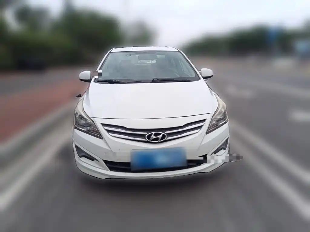 Hyundai Verna — миниатюра 2