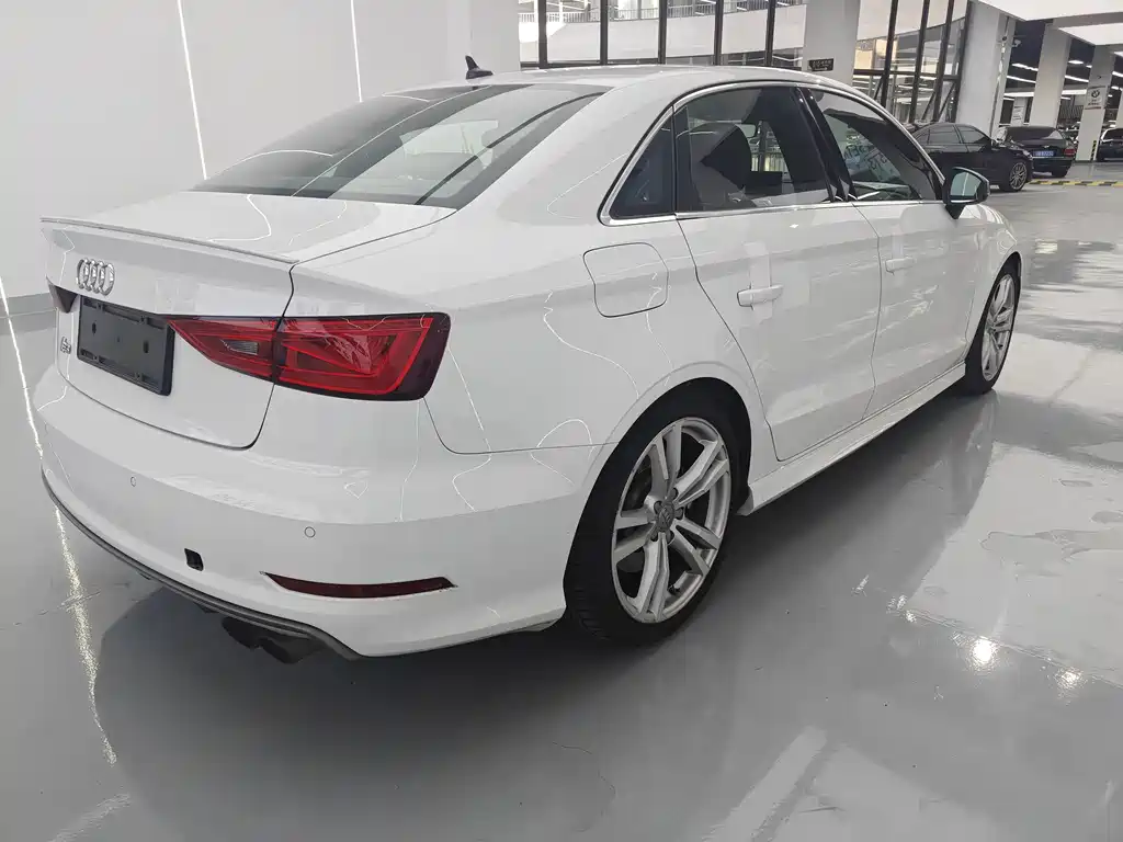 Audi S3 — миниатюра 6