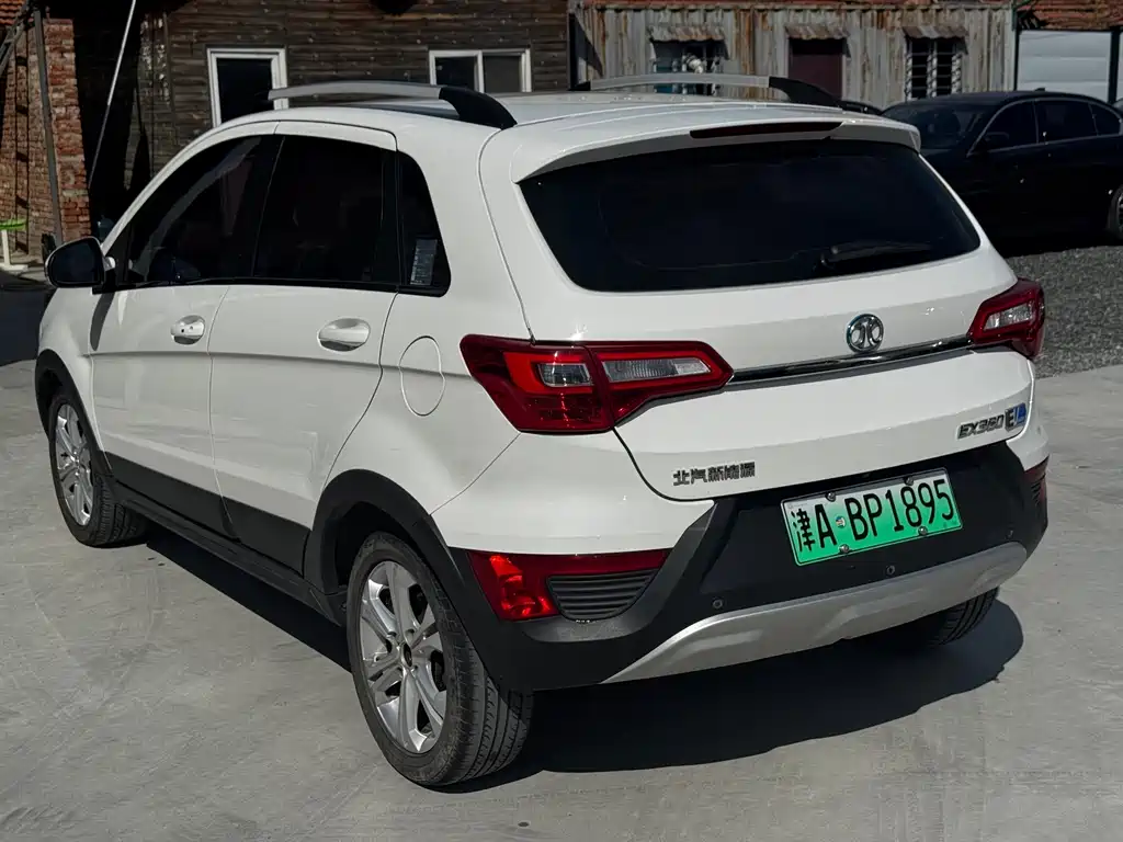 BAIC New Energy EX — миниатюра 5
