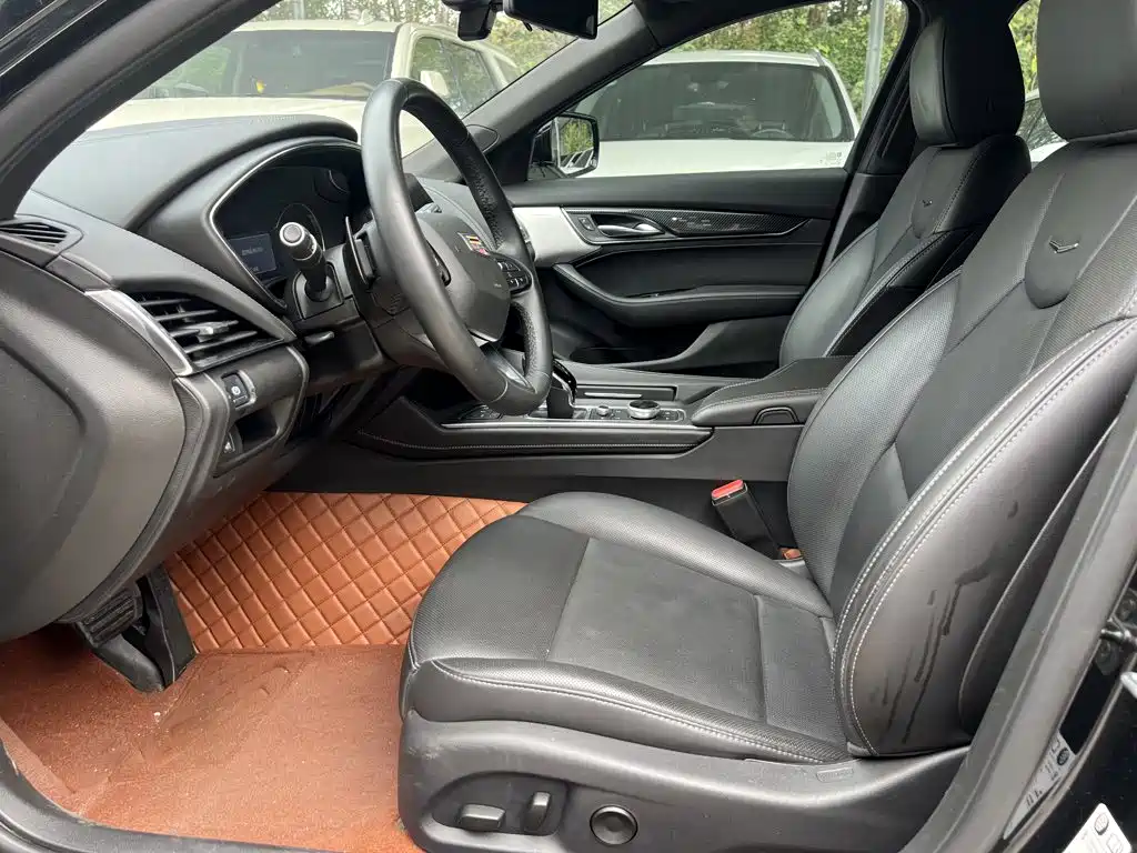 Cadillac CT5 — миниатюра 7