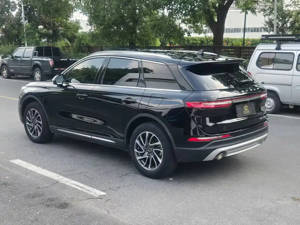 Lincoln Corsair — миниатюра 9