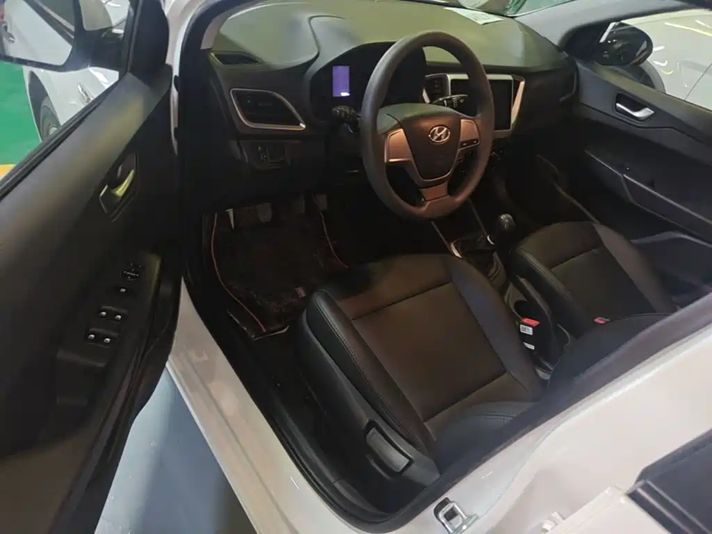 Hyundai Verna — миниатюра 16