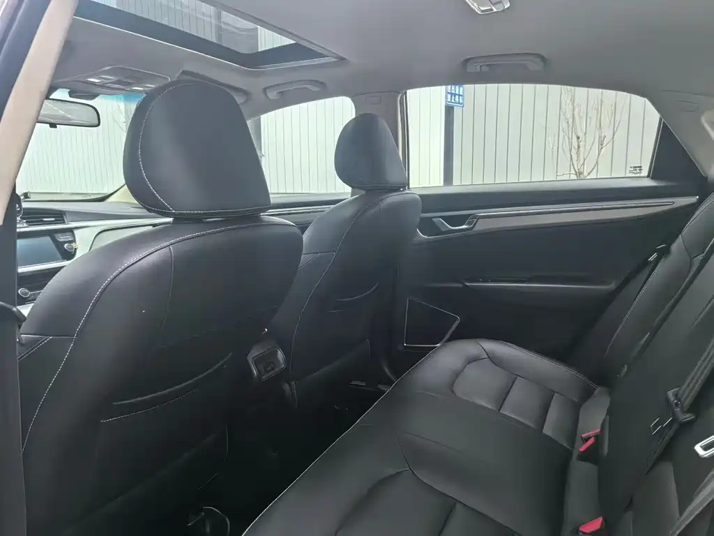 GEELY AUTOMOBILE EMGRAND GL