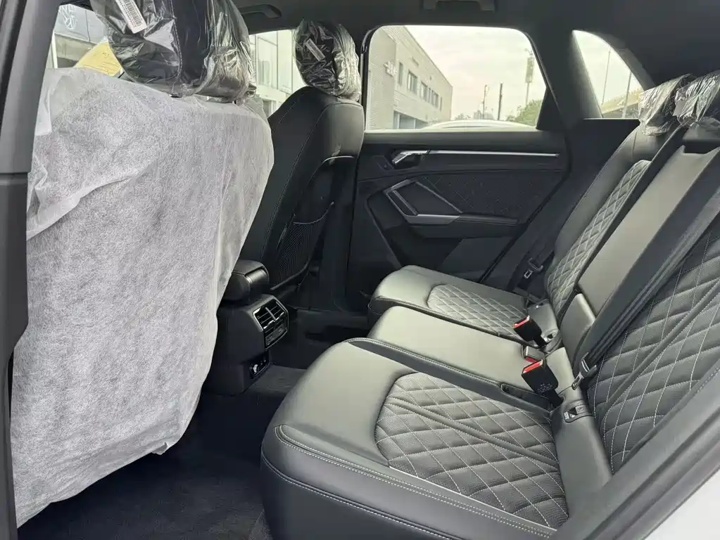 Audi Q3 — миниатюра 6