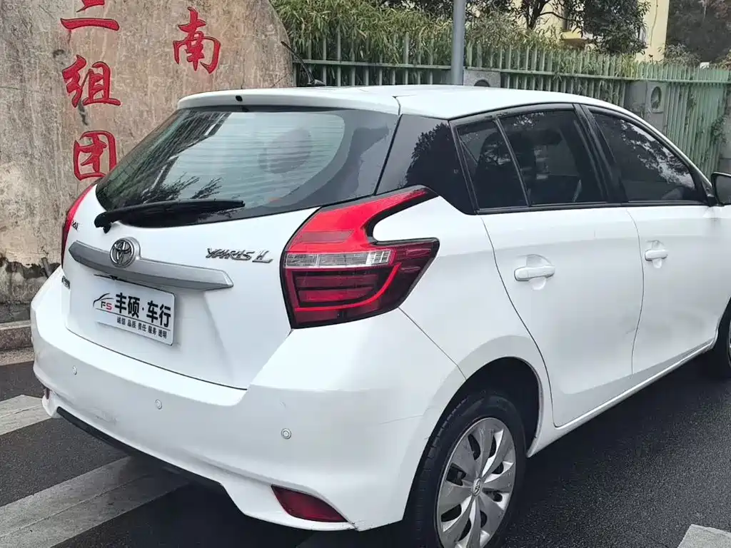 TOYOTA YARIS L ZHIXUAN