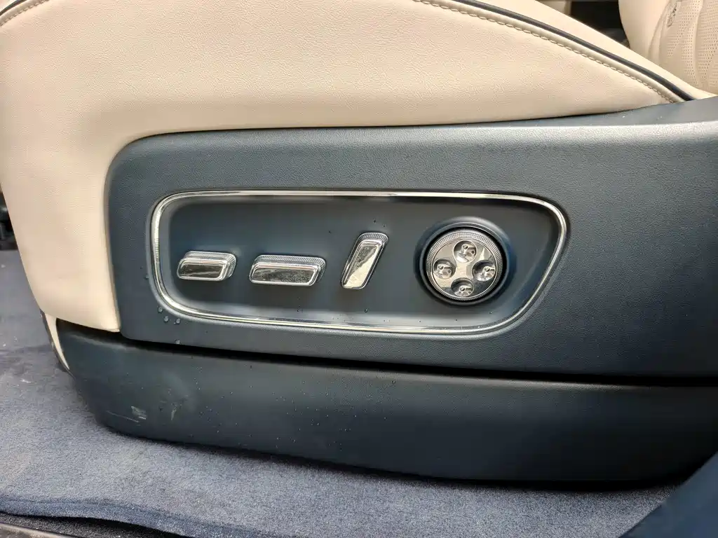 AITO AITO M9 — миниатюра 14