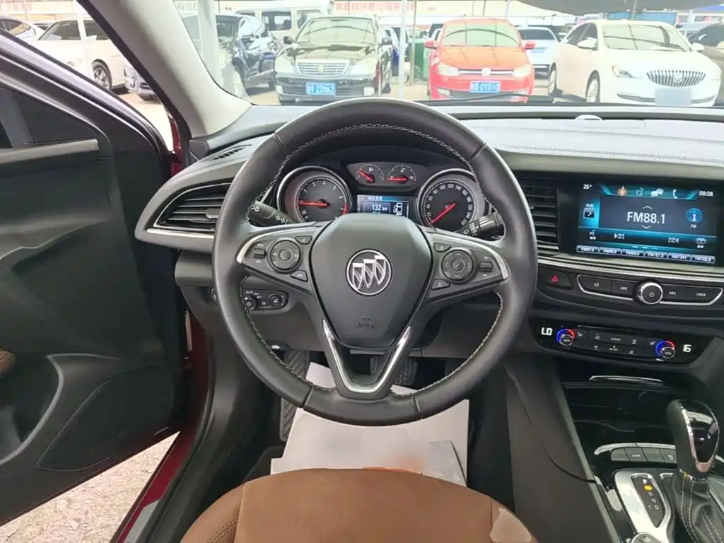 Buick Regal — миниатюра 11