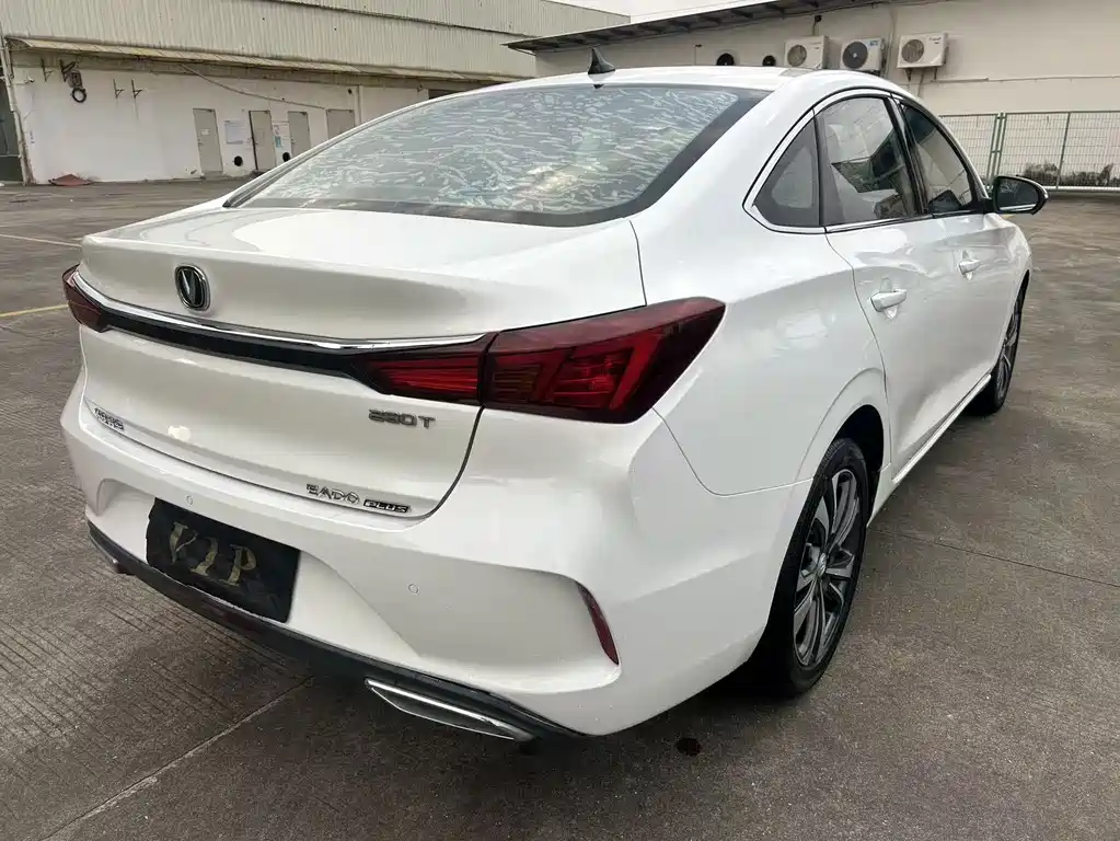 Changan Eado — миниатюра 10
