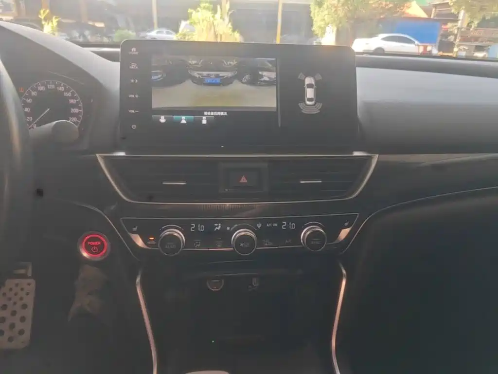 Honda Accord — миниатюра 13