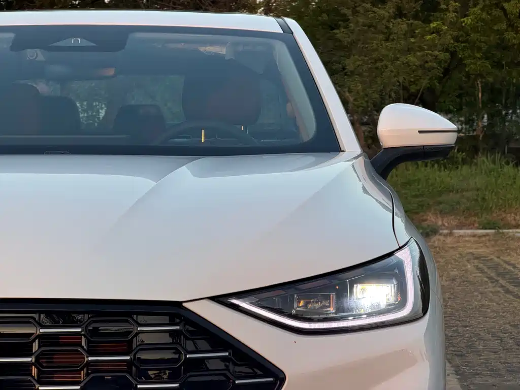 Chery Arrizo 8 PRO — миниатюра 4