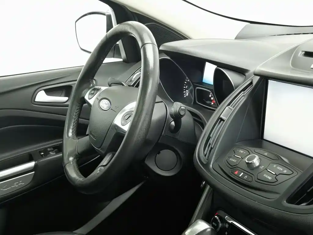 Ford Kuga — миниатюра 22