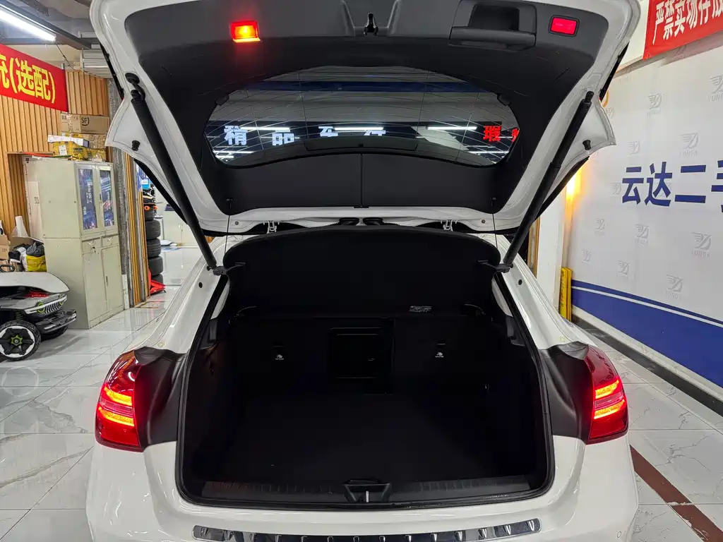 Mercedes-Benz GLA — миниатюра 6