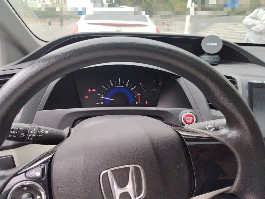 Honda Civic — миниатюра 7