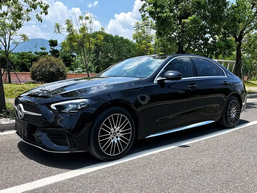 Mercedes-Benz C-Class — миниатюра 2