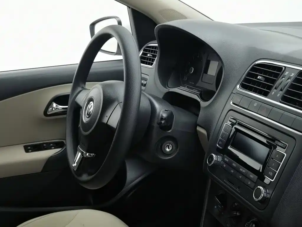Volkswagen Polo — миниатюра 22