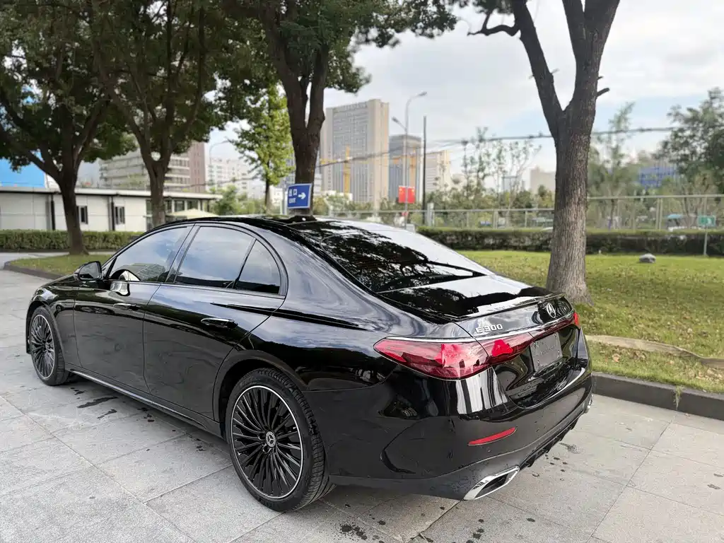 Mercedes-Benz E-Class (Import) — миниатюра 9