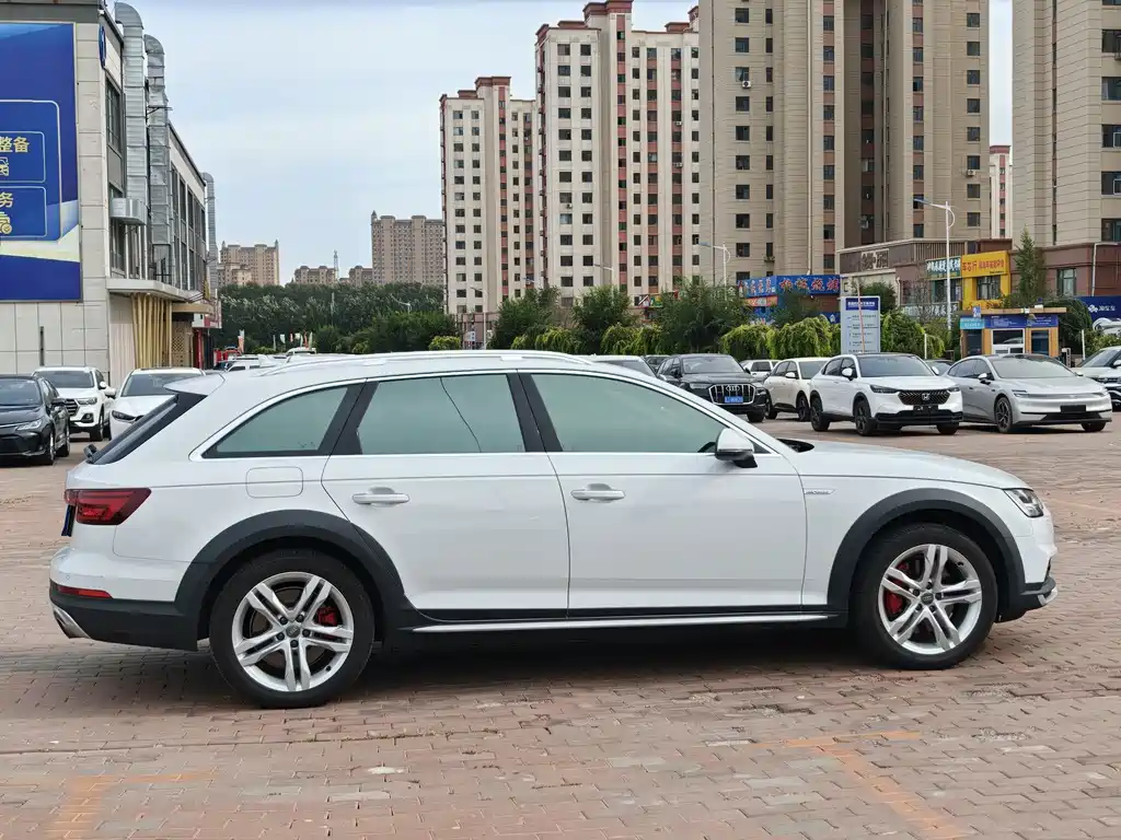 Audi A4 (Import) — миниатюра 8