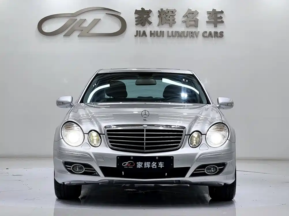 Mercedes-Benz E-Class — миниатюра 2