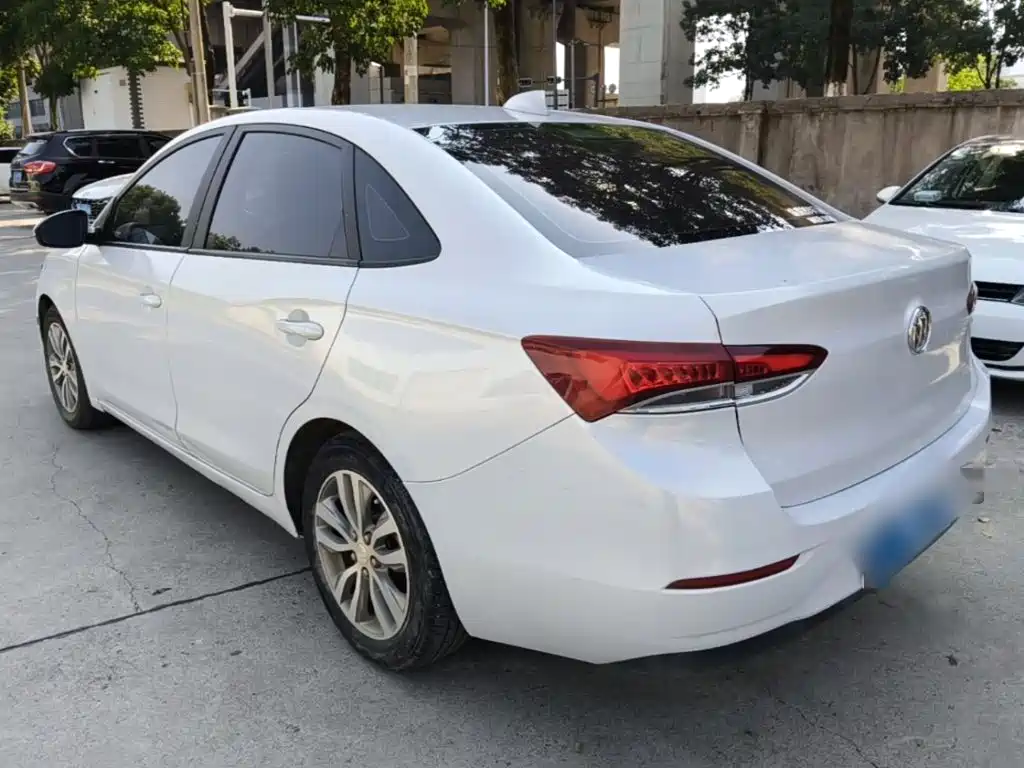 Buick Excelle — миниатюра 5