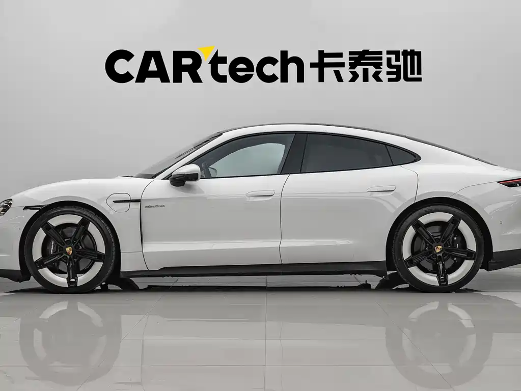 Porsche Taycan — миниатюра 11