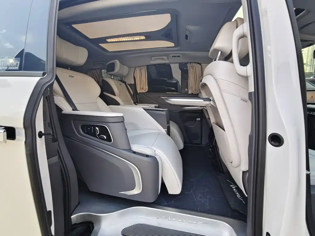 Buick GL8 — миниатюра 16