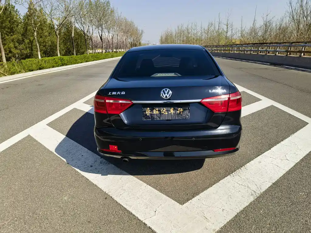 Volkswagen Lavida 2013 1.6L MT Comfort