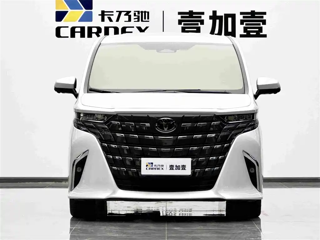 Toyota Alphard — миниатюра 2