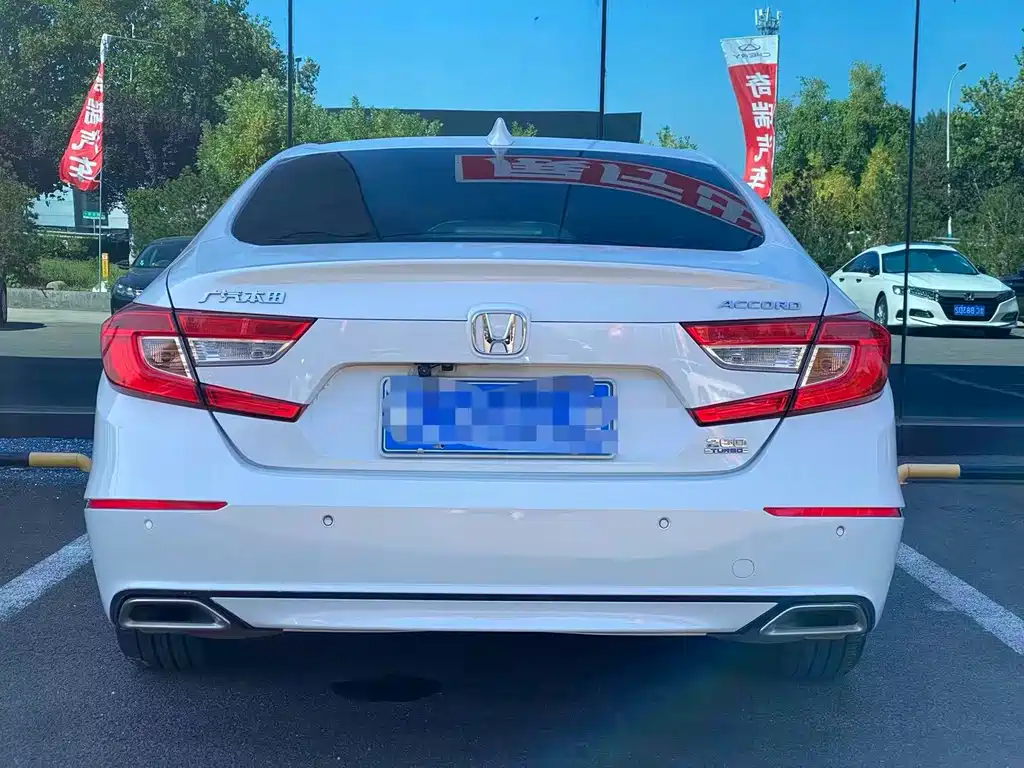 Honda Accord — миниатюра 5