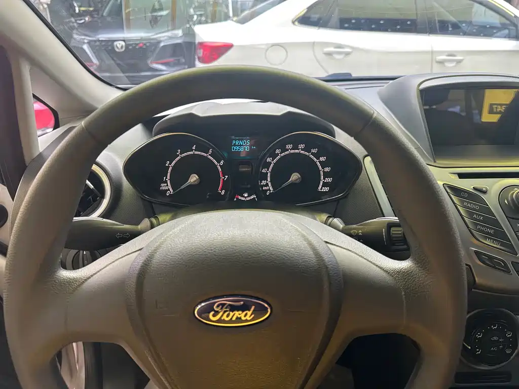 Ford Fiesta — миниатюра 10