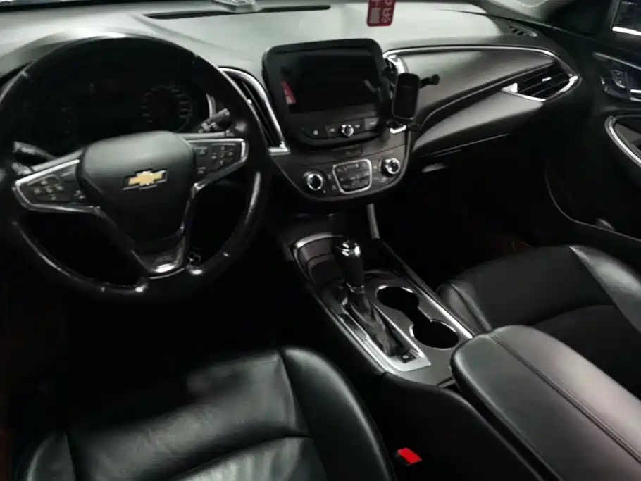 Chevrolet Malibu XL — миниатюра 12