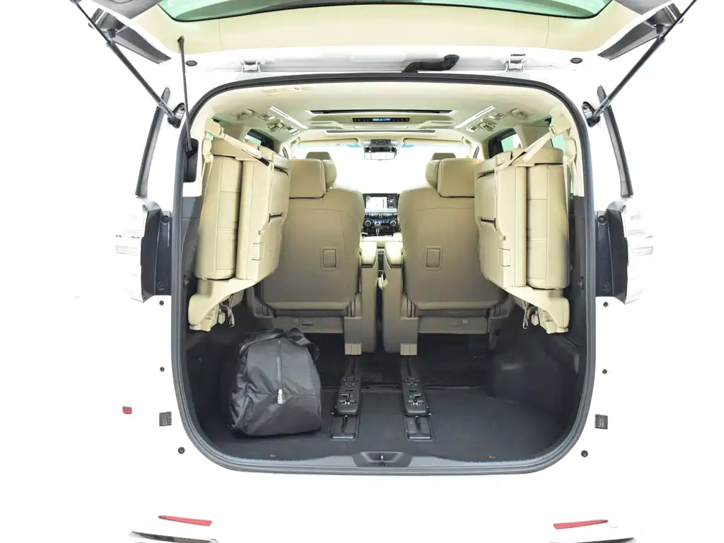Toyota Vellfire — миниатюра 24