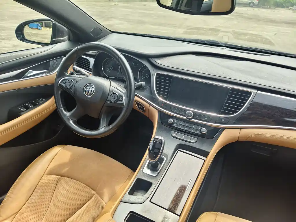 Buick LaCrosse — миниатюра 13