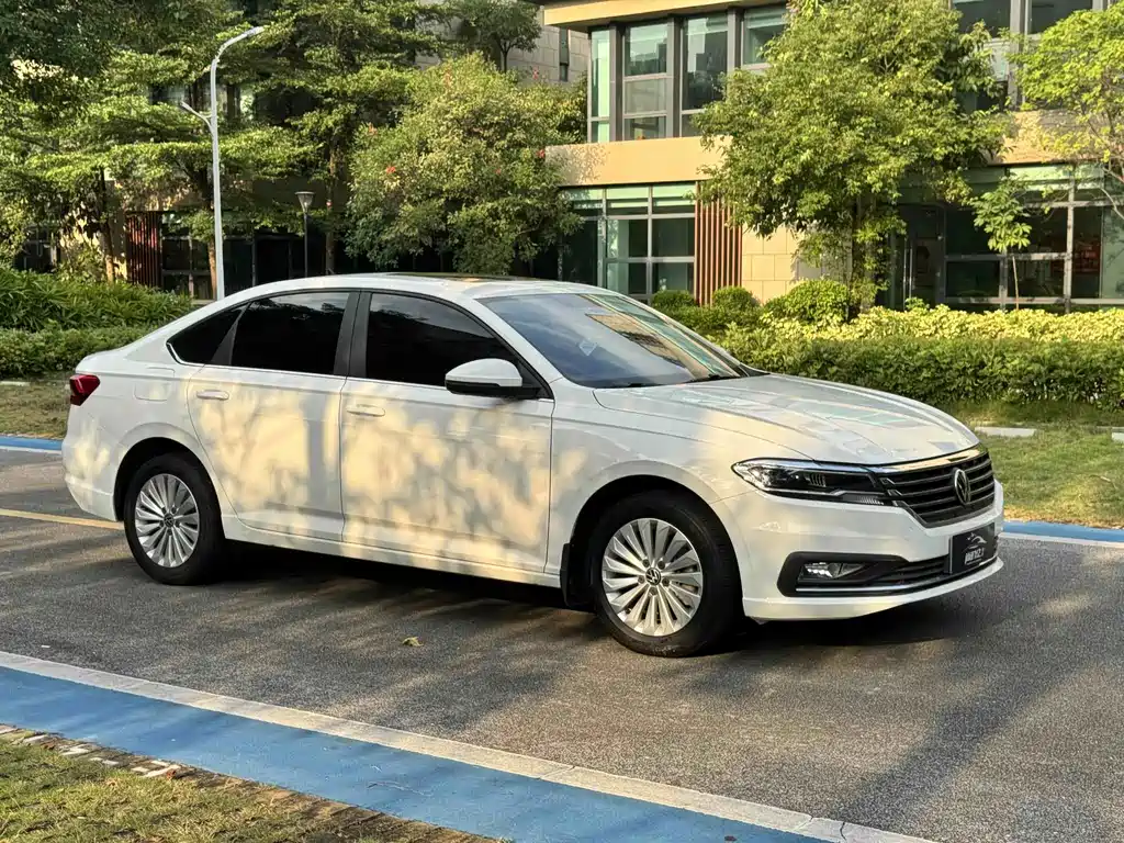 Volkswagen Lavida — миниатюра 3
