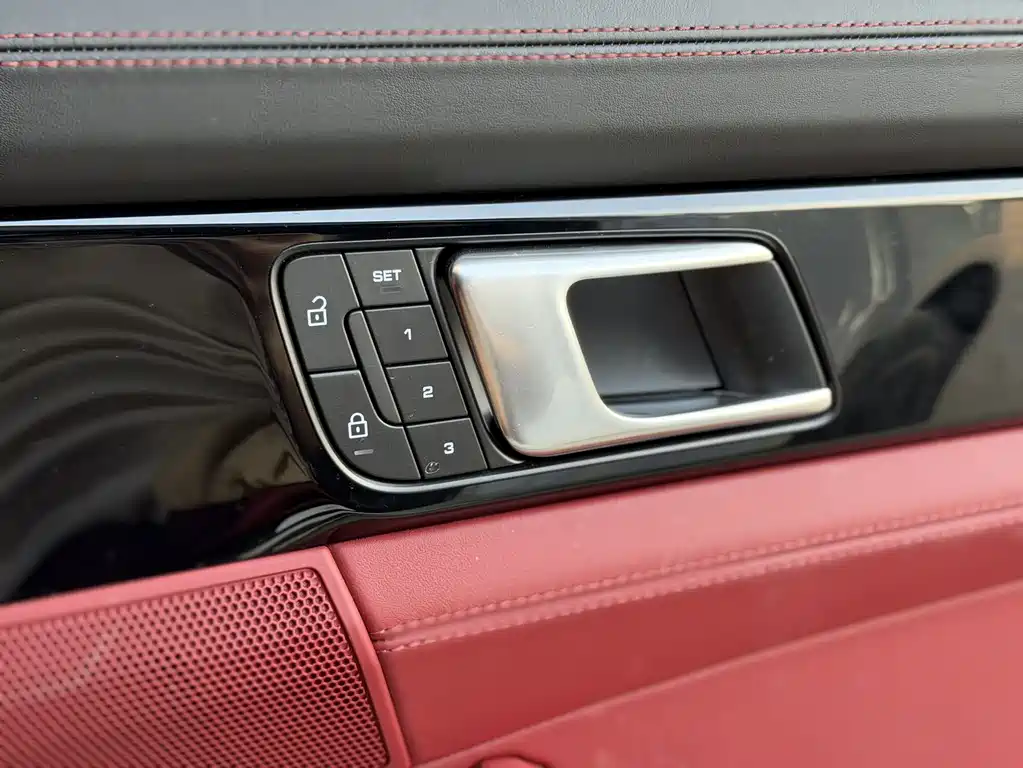 Porsche Panamera — миниатюра 15