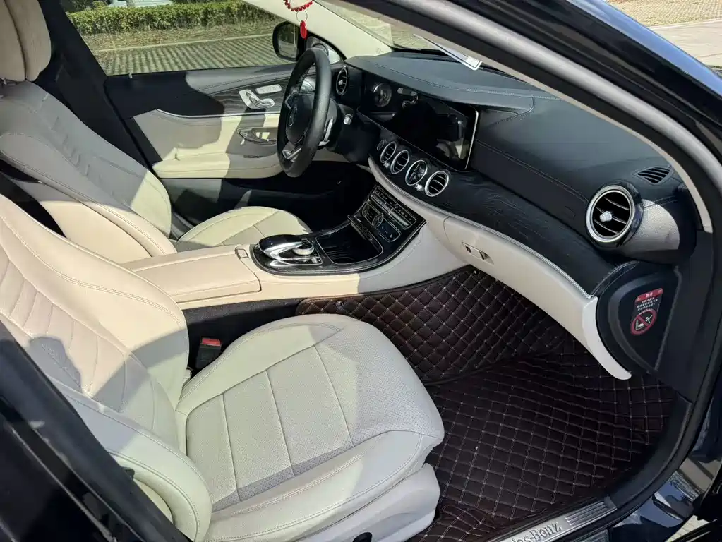 Mercedes-Benz E-Class — миниатюра 16