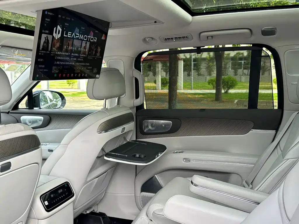 Leapmotor Leapmotor D19 — миниатюра 4