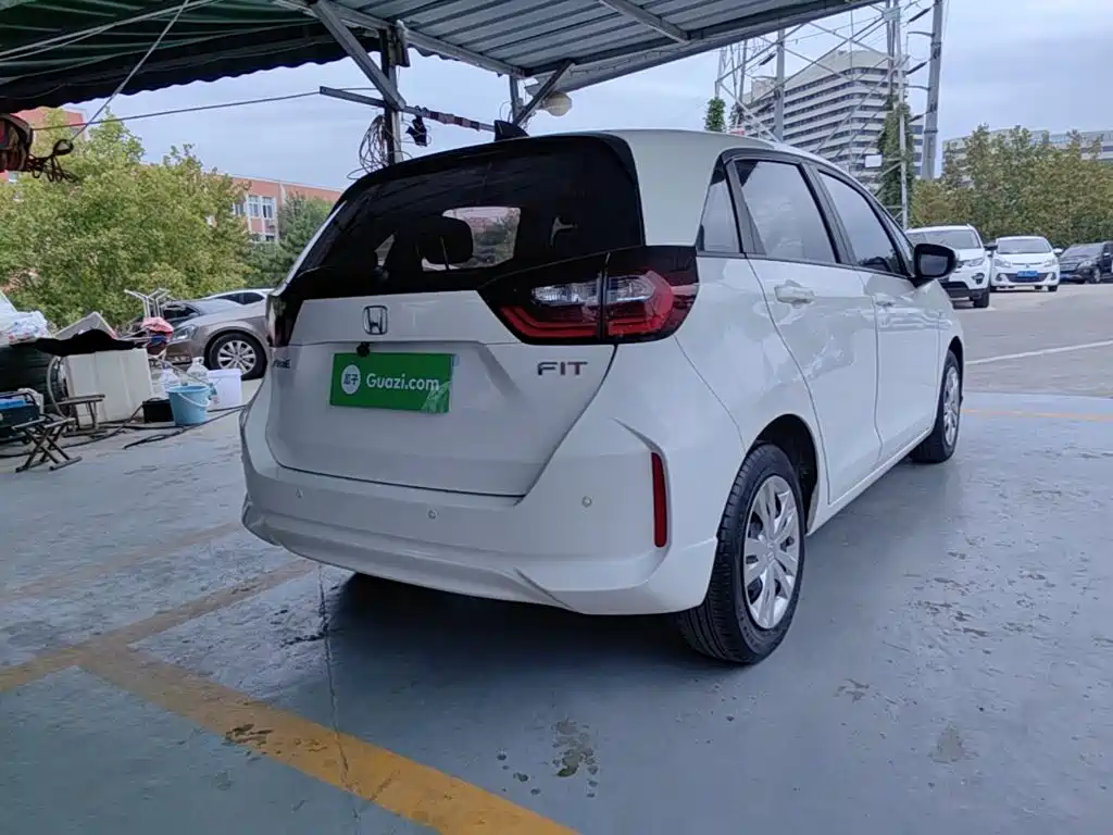 Honda Fit — миниатюра 7