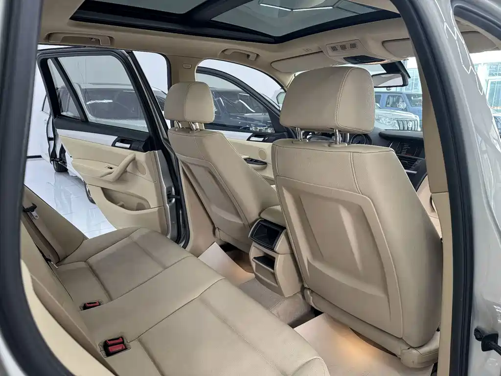 BMW X3 (Import) — миниатюра 11