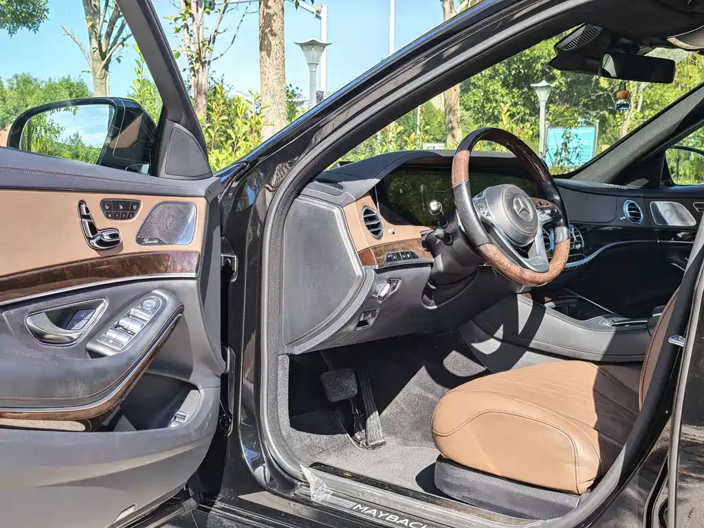 Mercedes-Benz S-Class — миниатюра 7