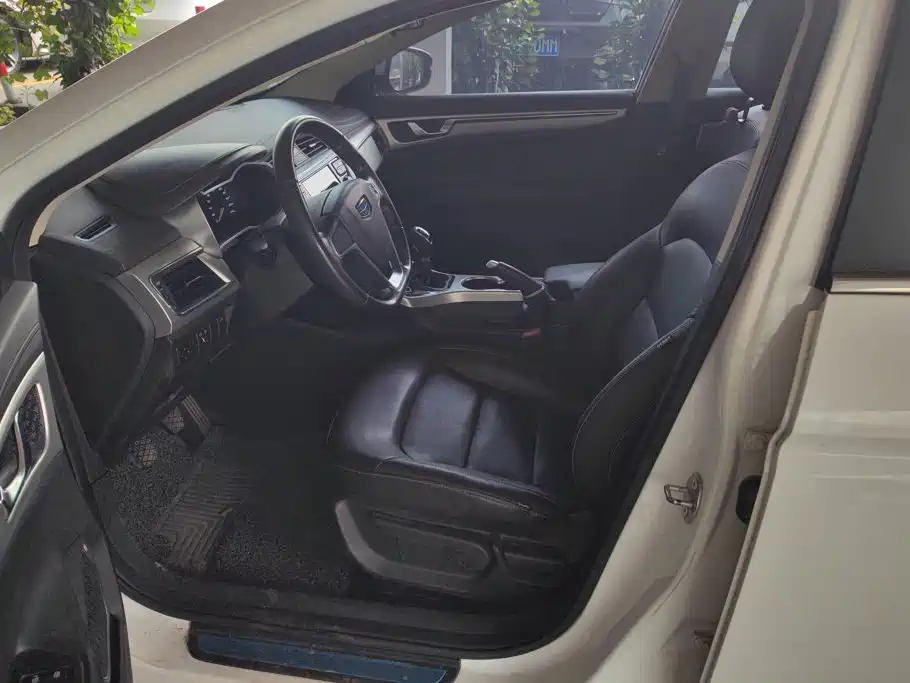 Geely Emgrand GL — миниатюра 9