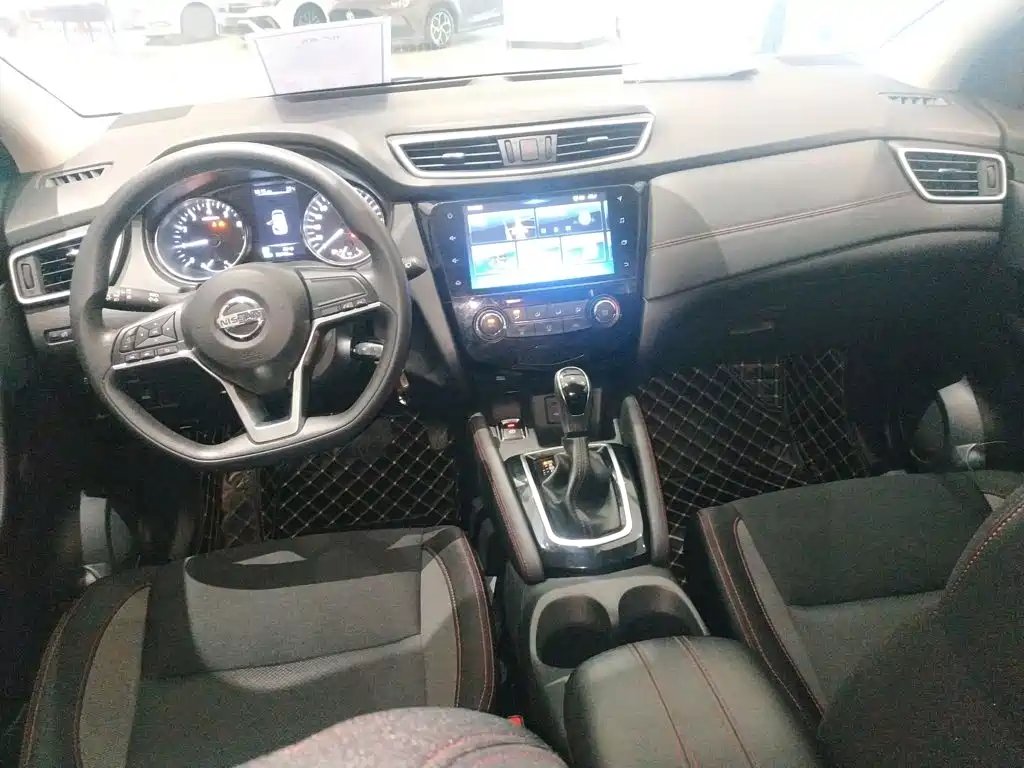Nissan Qashqai — миниатюра 10