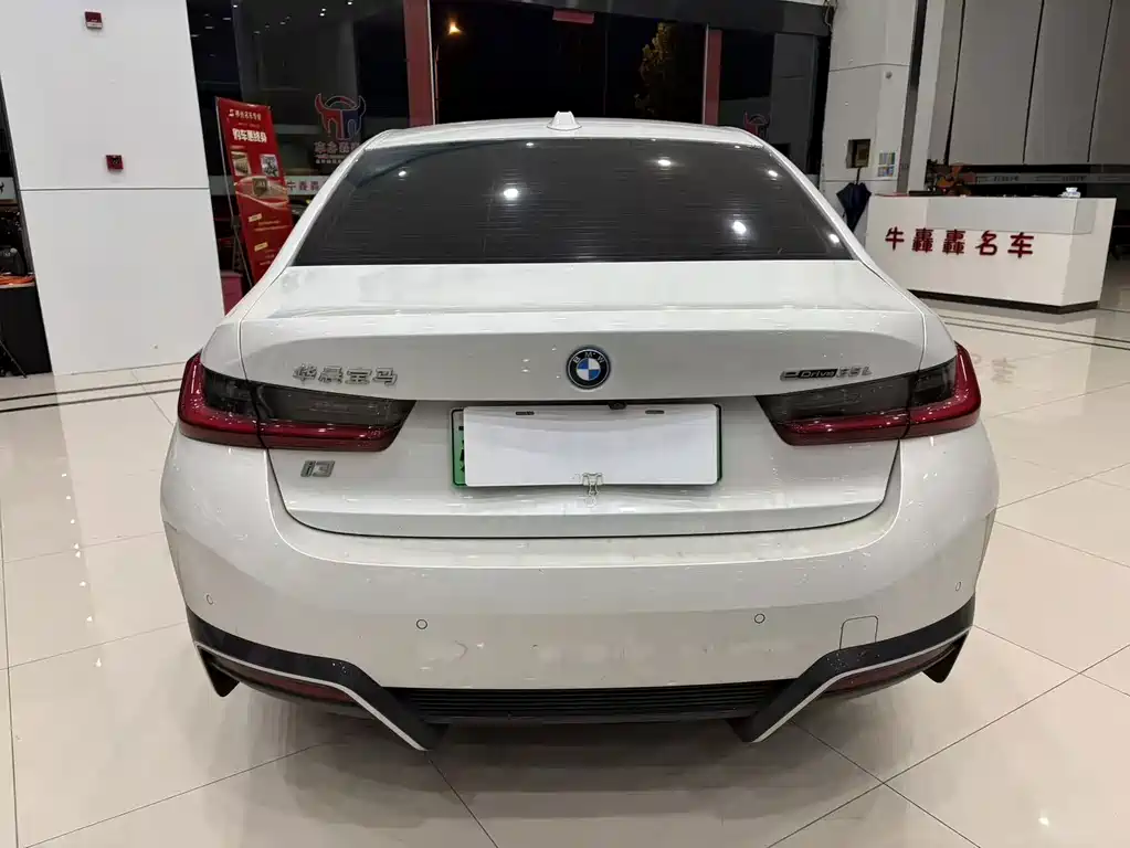 BMW i3 — миниатюра 4