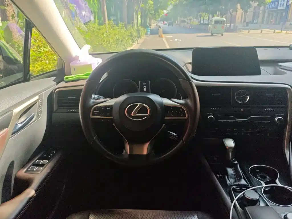 Lexus RX — миниатюра 3