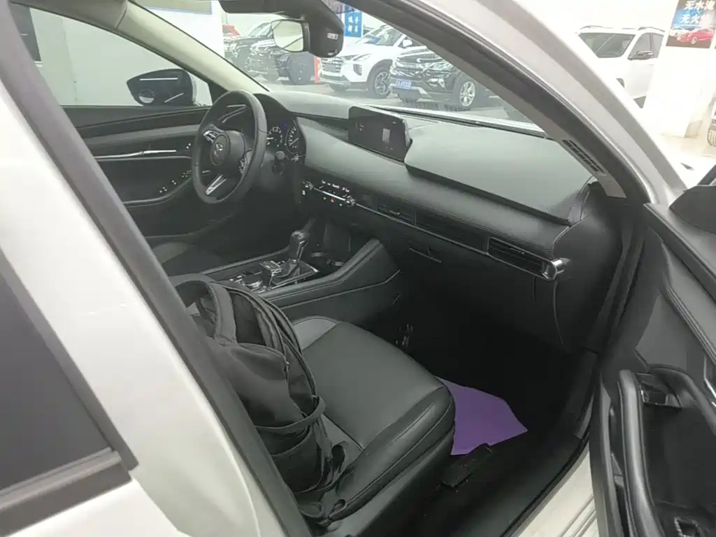 Mazda 3 Axela — миниатюра 25