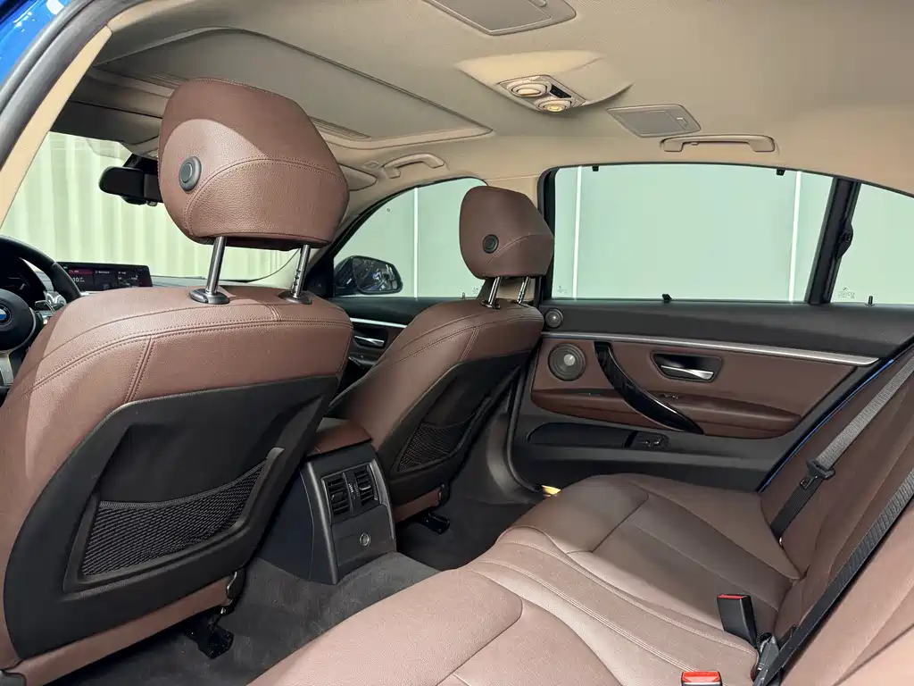 BMW 3 Series — миниатюра 27